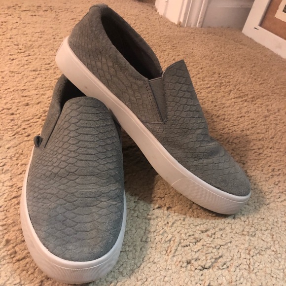 Revitalign Shoes - Revitalign Boardwalk Sneaker Size 7